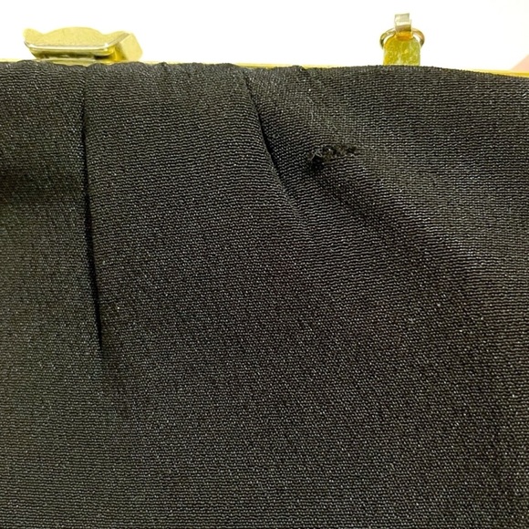 Vintage Black Clutch Purse Handbag Evening Bag Gold Coloured Snap Closure Chain - Picture 10 of 10